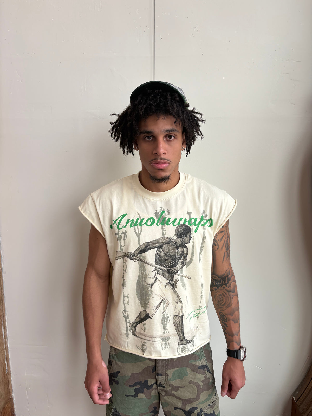 NO WEAPONS TEE