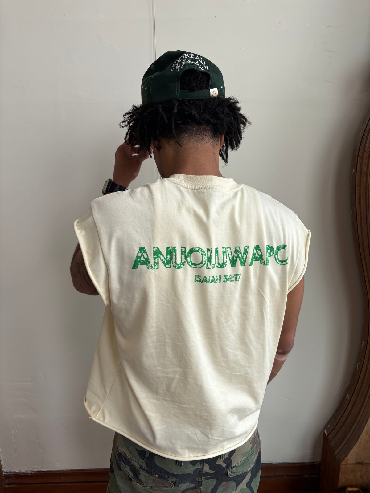 NO WEAPONS TEE